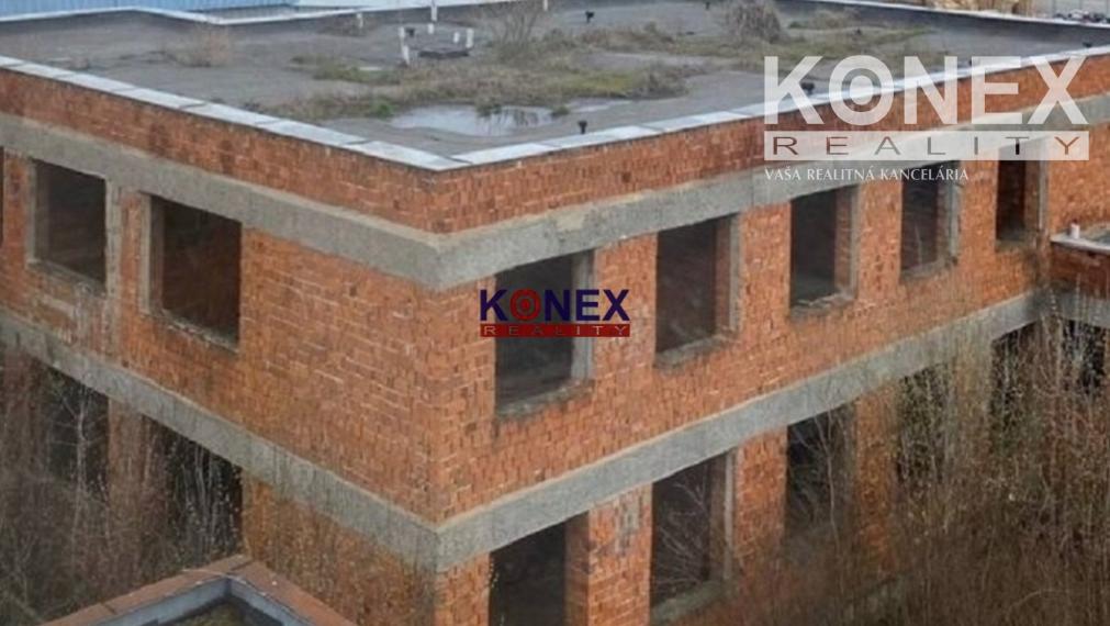 Na prenájom/predaj – priemyselné pozemky s budovami, Strážske