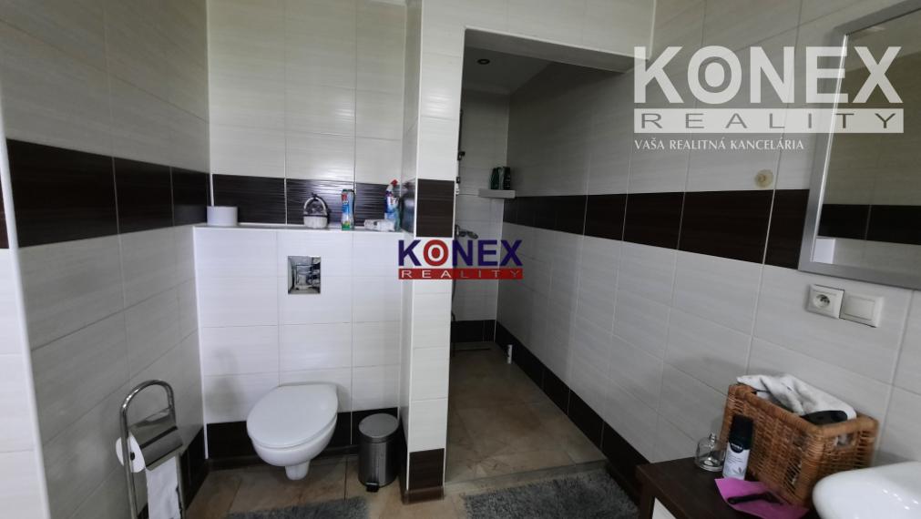 MODERNÝ RODINNÝ DOM v mestskej časti TOPOĽANY