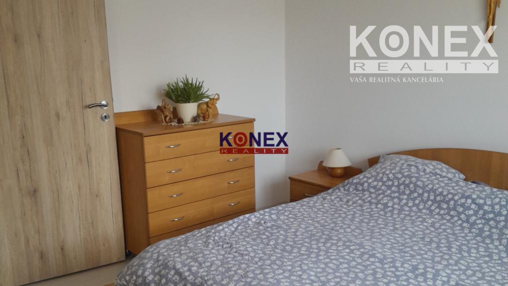 MODERNÝ RODINNÝ DOM v mestskej časti TOPOĽANY