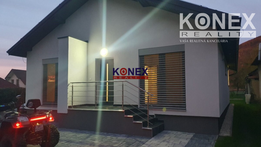 ID-2678 Krásny moderný rodinný dom v obci KAMIENKA pri Humennom