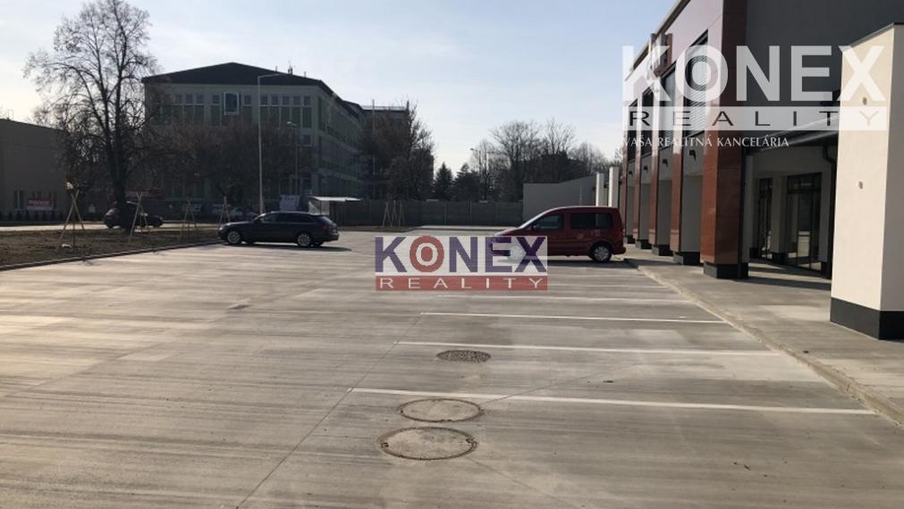 Obchodný priestor 36 m2 v biznis centre AWIN, Michalovce