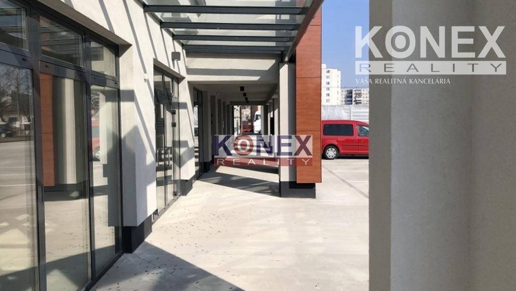 Obchodný priestor 36 m2 v biznis centre AWIN, Michalovce