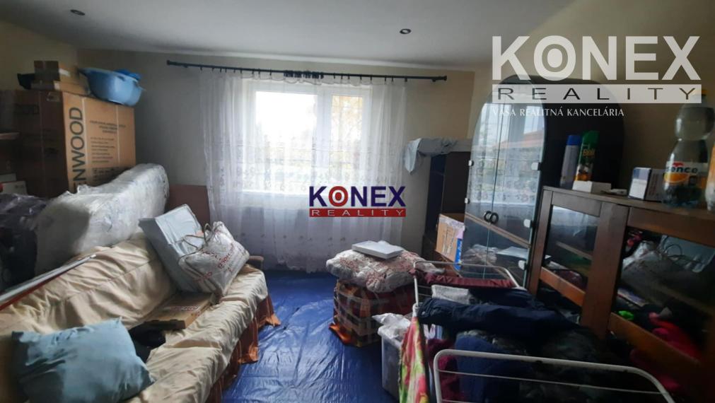 Rodinný dom po čiastočnej rekonštrukcii – LOŽÍN