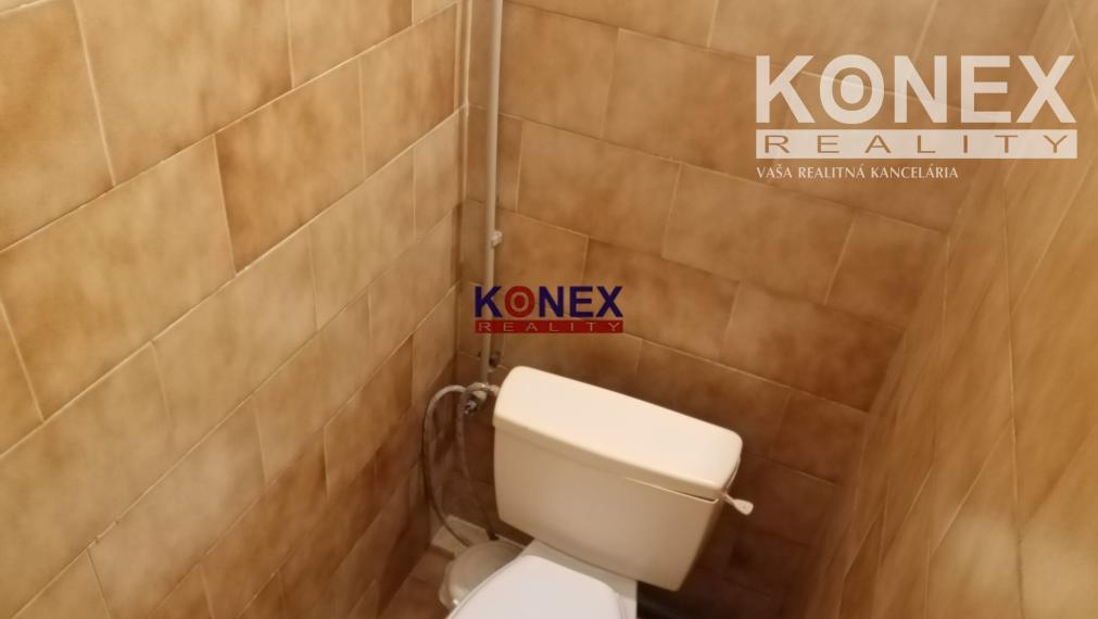 Na prenájom priestranný 2-izbový byt v Michalovciach – Okružná ulica