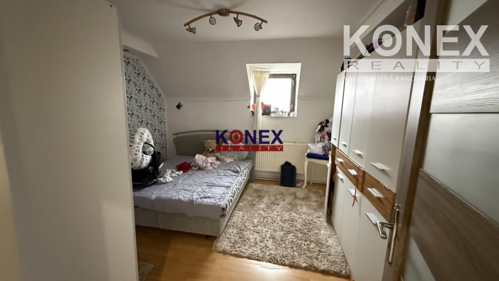 ID-3083 NA PREDAJ –  Priestranný poschodový rodinný dom HRAŇ