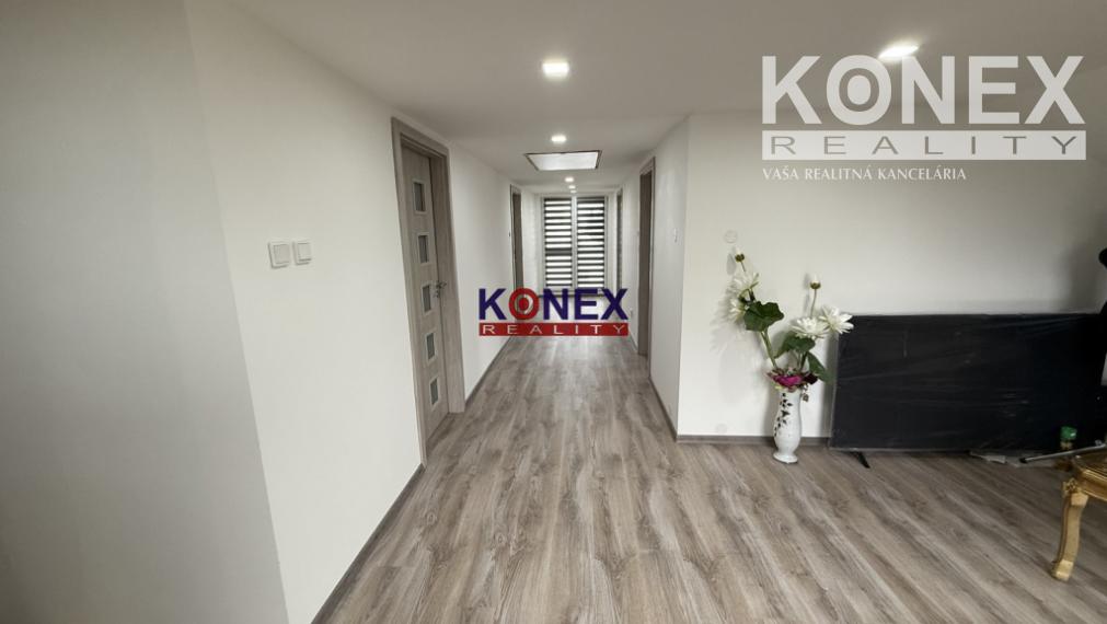 ID-3083 NA PREDAJ –  Priestranný poschodový rodinný dom HRAŇ