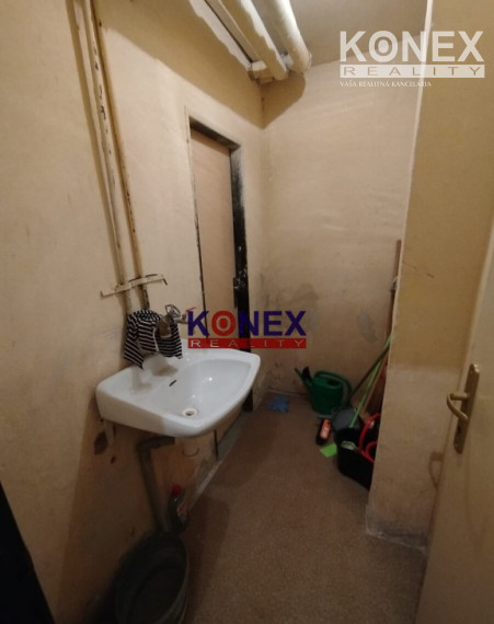 ID-3094 Na predaj NEBYTOVÝ PRIESTOR – Trebišov – Berehovská ul.