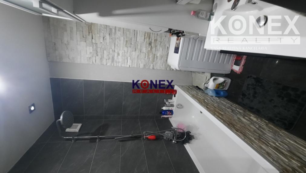 NOVINKA Zrekonštruovaný 3-izbový byt MICHALOVCE