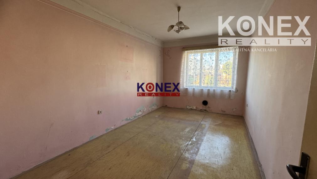 ID-3135 SUPER NOVINKA – Nehnuteľnosť vhodná na komerčné účely – Hrádok