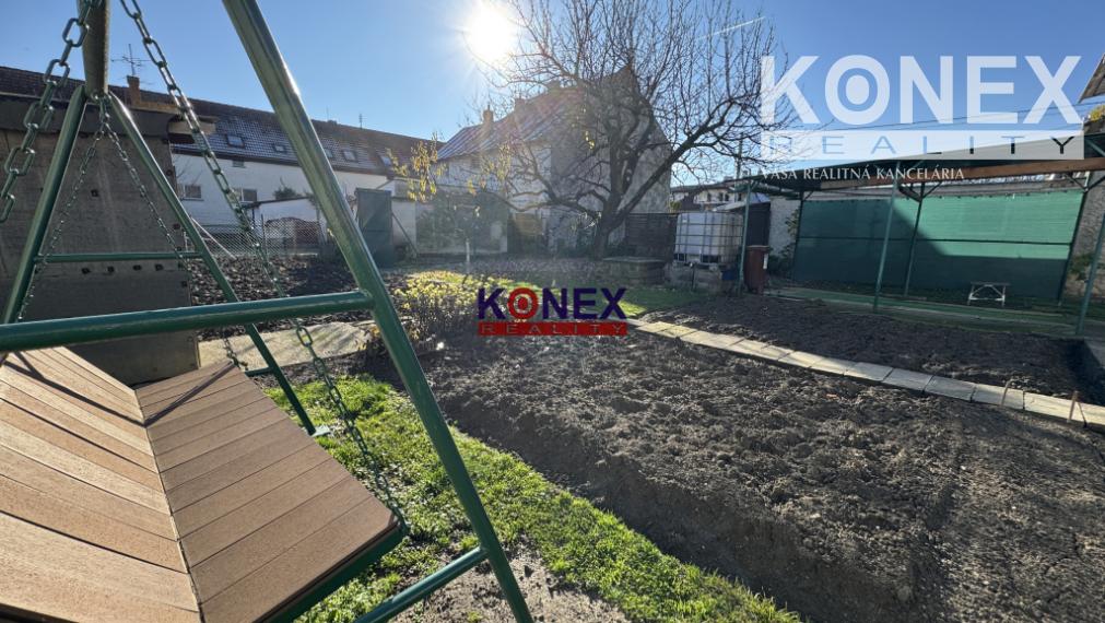 ID-3135 SUPER NOVINKA – Nehnuteľnosť vhodná na komerčné účely – Hrádok