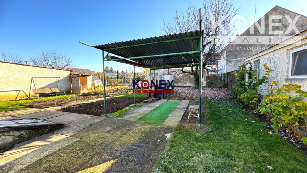 ID-3135 SUPER NOVINKA – Nehnuteľnosť vhodná na komerčné účely – Hrádok