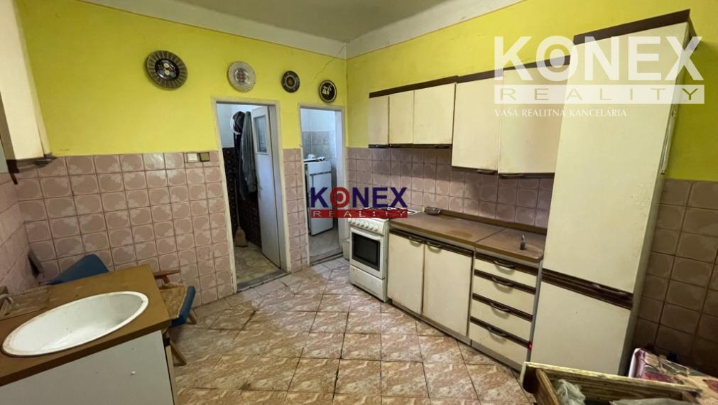 ID-3137 NA PREDAJ - Rodinný dom v obci Lekárovce