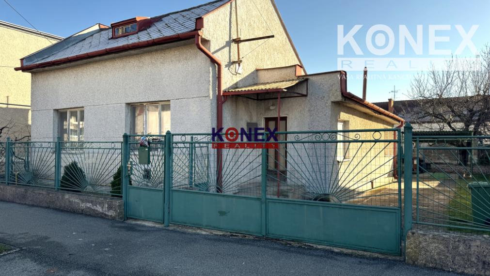 ID-3138 NA PRENÁJOM – Nehnuteľnosť vhodná na komerčné účely – Hrádok