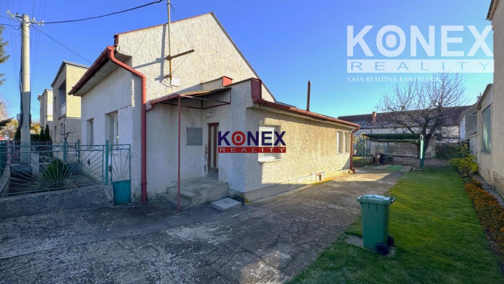 ID-3138 NA PRENÁJOM – Nehnuteľnosť vhodná na komerčné účely – Hrádok