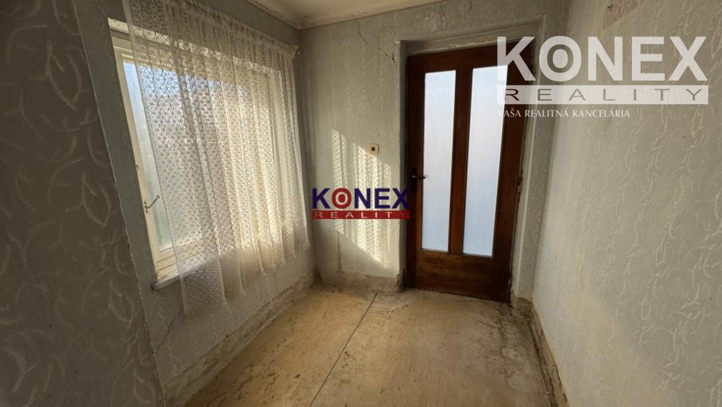 ID-3138 NA PRENÁJOM – Nehnuteľnosť vhodná na komerčné účely – Hrádok