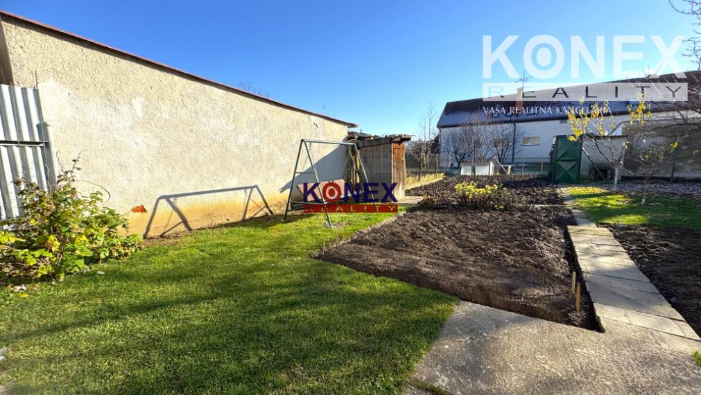 ID-3138 NA PRENÁJOM – Nehnuteľnosť vhodná na komerčné účely – Hrádok