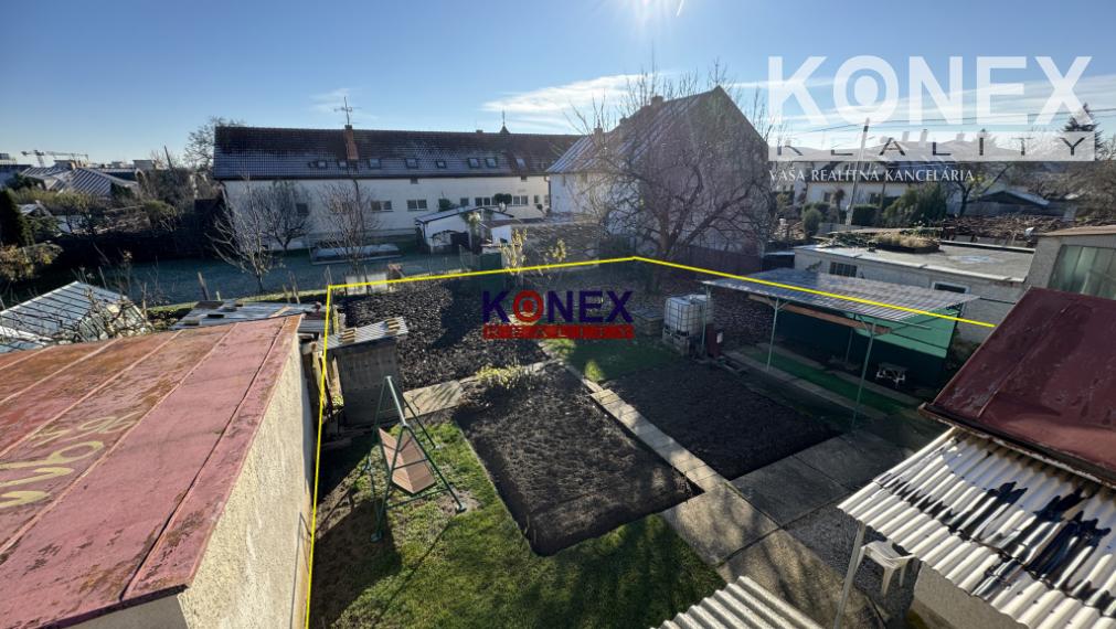 ID-3138 NA PRENÁJOM – Nehnuteľnosť vhodná na komerčné účely – Hrádok