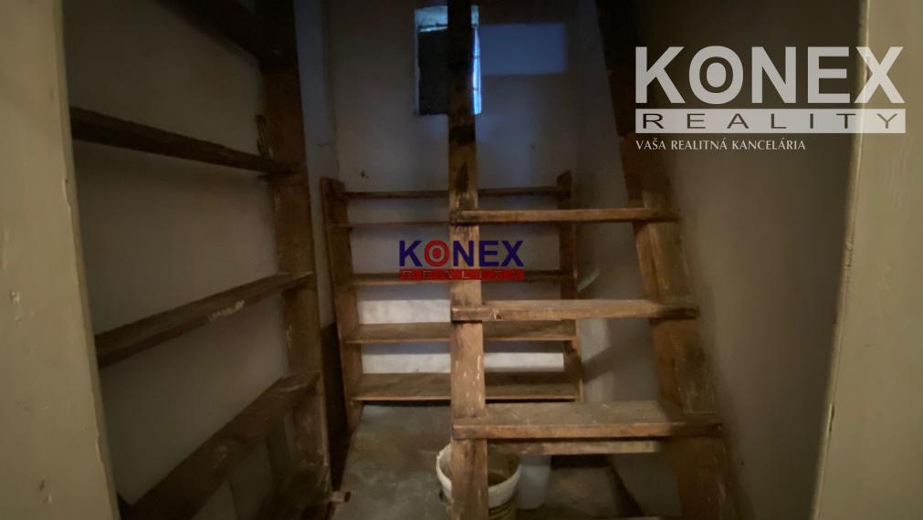 ID-3182 NA PREDAJ – Rodinný dom - štvorec obci Pinkovce