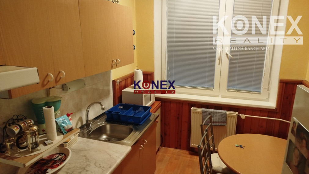 ID-3196  3-izbový byt Snina - Palárikova ul.