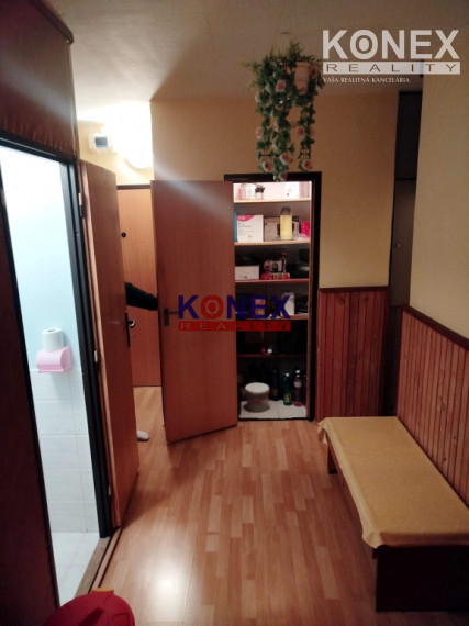 ID-3196  3-izbový byt Snina - Palárikova ul.