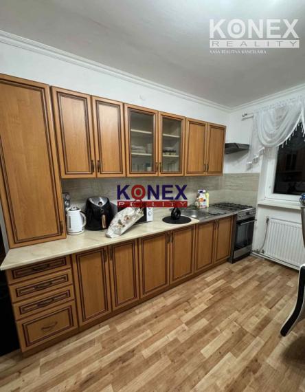 ID-3210 NA PREDAJ – 3 izbový byt Čierna nad Tisou