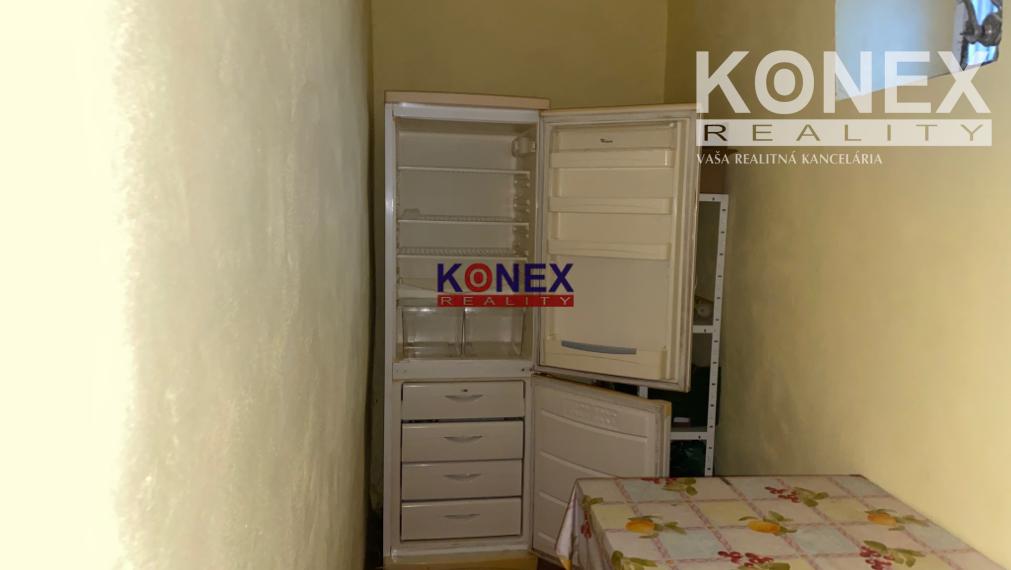 ID-3221 Gazdovský rodinný dom ZÁHOR