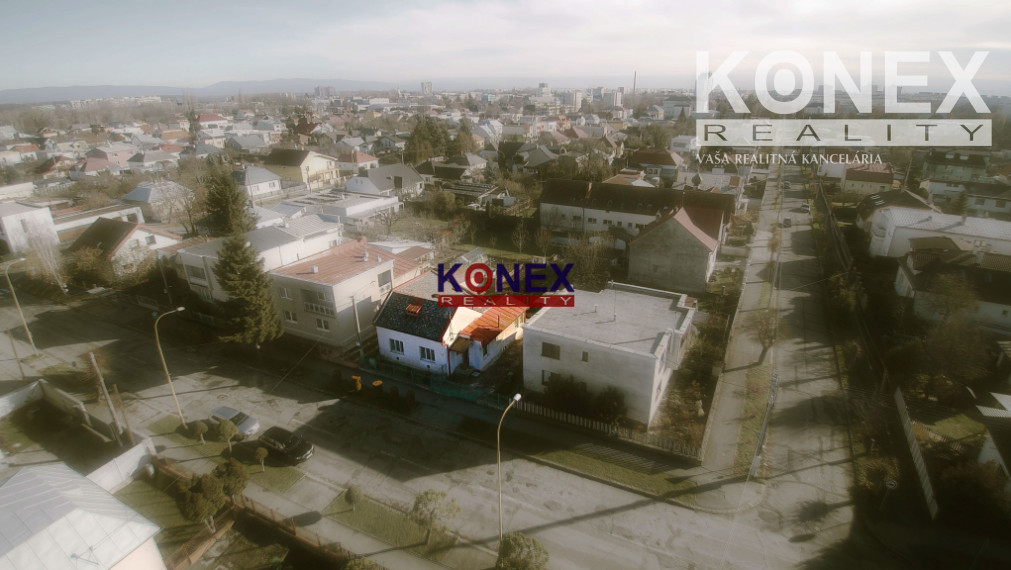 ID-3135 SUPER NOVINKA – Nehnuteľnosť vhodná na komerčné účely – Hrádok