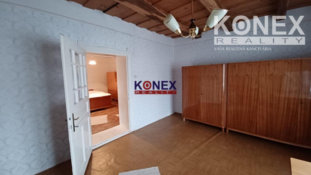 ID-3236 DVA RODINNÉ DOMY / CHALUPY – Perkupa, Maďarsko