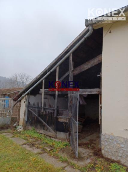 ID-3236 DVA RODINNÉ DOMY / CHALUPY – Perkupa, Maďarsko