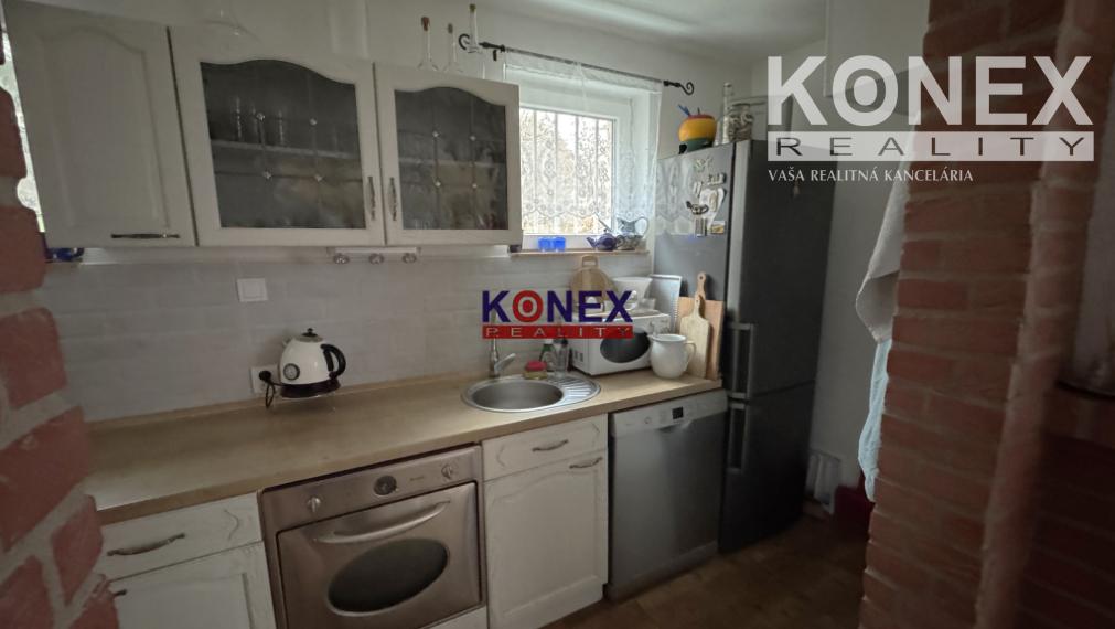 ID-3264 Murovaná dvojpodlažná chata na Šírave