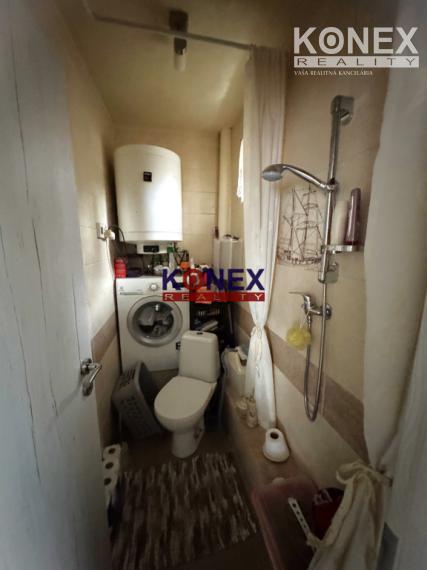 ID-3264 Murovaná dvojpodlažná chata na Šírave