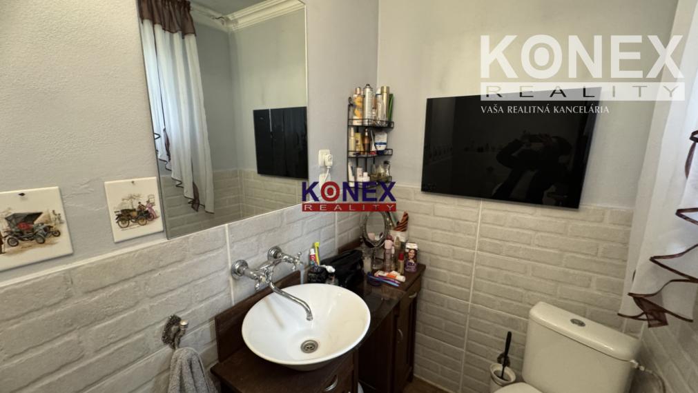 ID-3264 Murovaná dvojpodlažná chata na Šírave