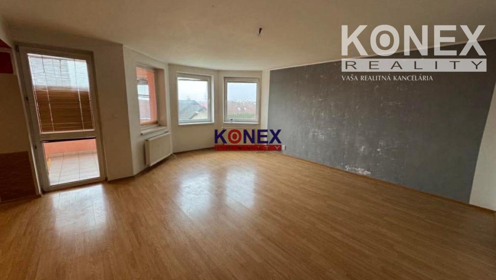 ID-3278 PRENÁJOM Priestranného 4-izbového bytu SOBRANCE