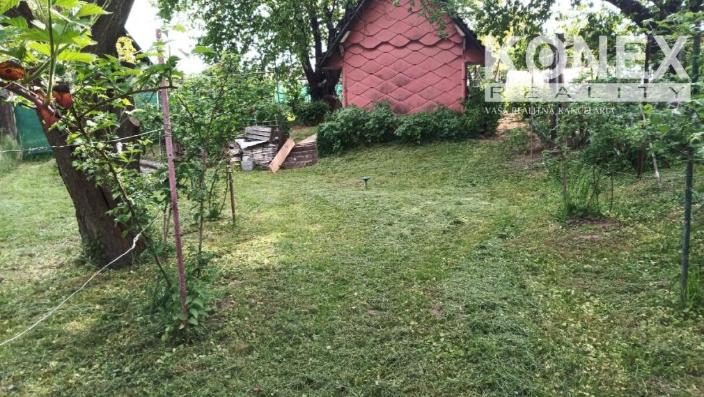 ID-3279 Záhradka s chatkou - Strážske