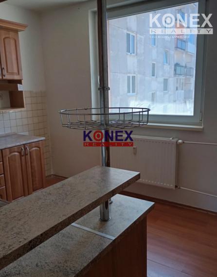 ID-3294 NA PREDAJ – Priestranný 4-izbový byt HUMENNÉ