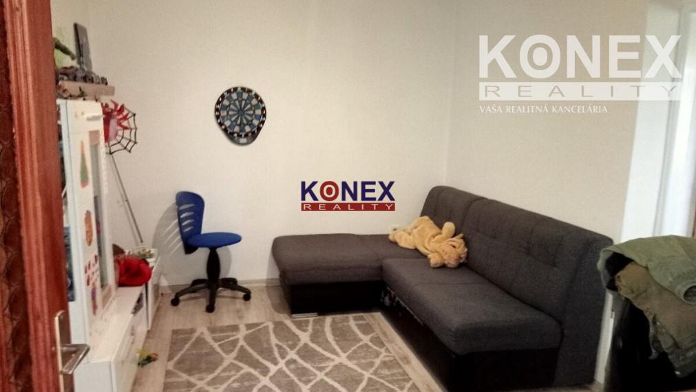 ID-3330 NA PREDAJ –  Rodinný dom v obci RAD