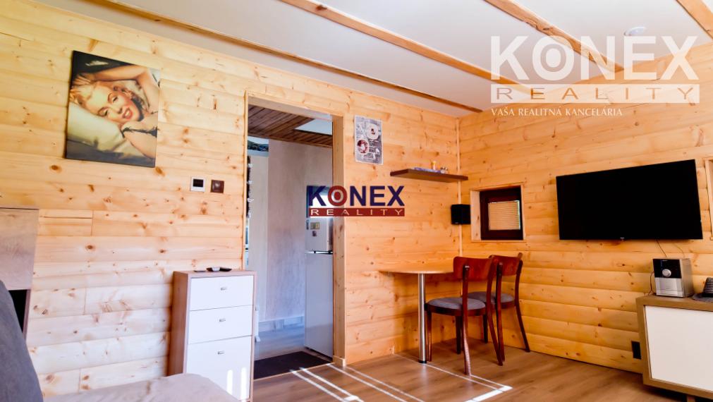 ID-3335 REKREAČNÁ CHATA na VINNOM JAZERE na predaj