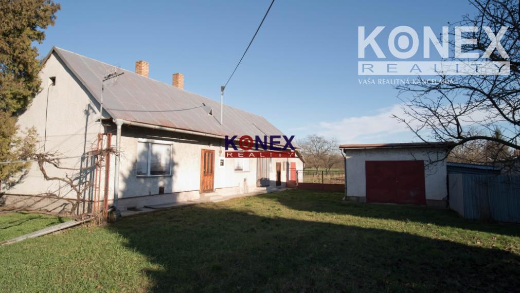 ID-3344 RODINNÝ DOM s krásnym širokým pozemkom TOPOĽANY