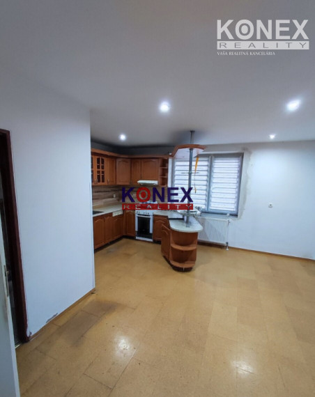 ID-3363 NOVINKA – Rodinný dom PORÚBKA, okr. Sobrance