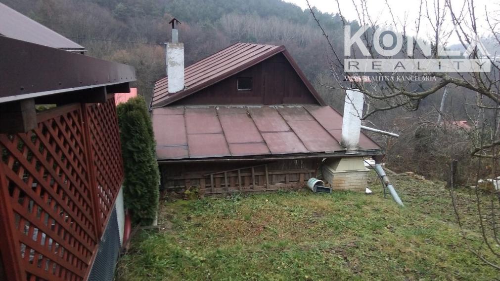 ID-3406 Rekreačná chata so záhradkou - HUMENNÉ