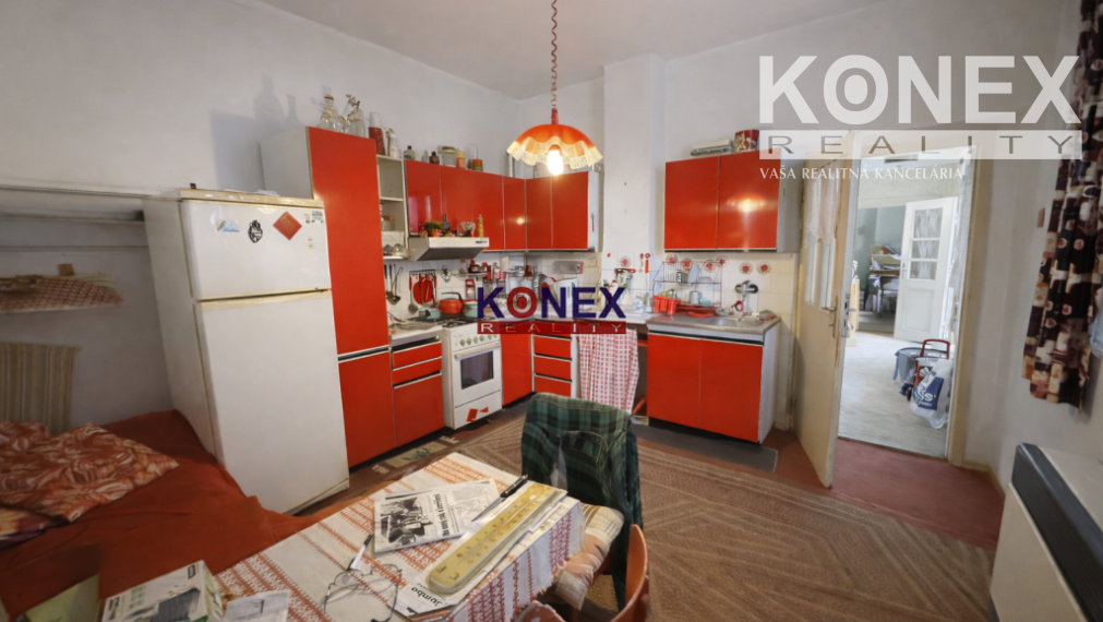 ID-3424 Rodinný dom v meste Michalovce – na bývanie i podnikanie