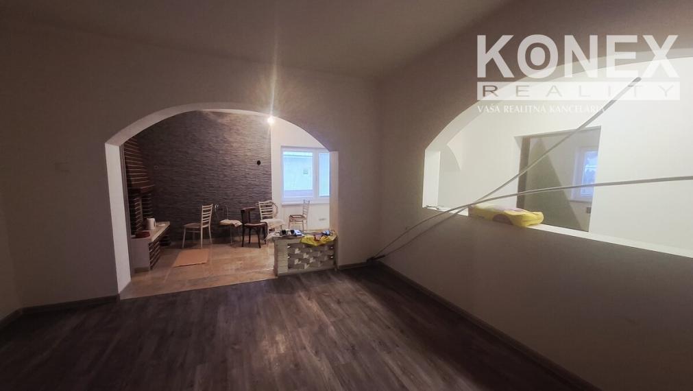 ID-3443 NA PREDAJ Rodinný dom v obci MALÝ HOREŠ