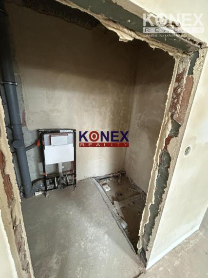 ID-9593 NA PREDAJ - Nový podnikateľský priestor/3-izbový byt MICHALOVCE