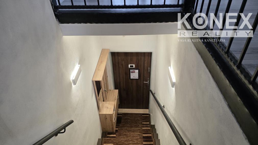 NA PREDAJ – 4-izbový podkrovný byt – Trebišov, Cukrovárska ul.