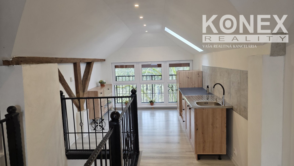 NA PREDAJ – 4-izbový podkrovný byt – Trebišov, Cukrovárska ul.