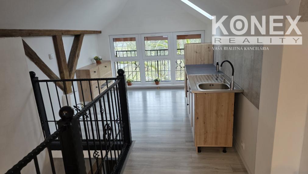 NA PREDAJ – 4-izbový podkrovný byt – Trebišov, Cukrovárska ul.