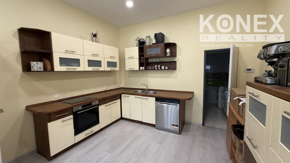 ID-3511 NA PREDAJ - Komerčný objekt MICHALOVCE!