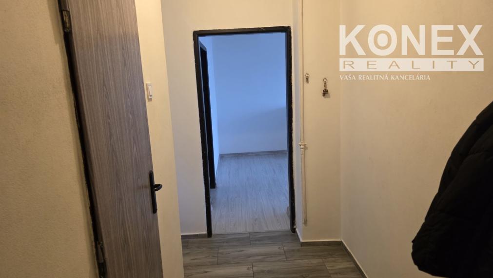 ID-3555 Veľký 2-izbový byt na predaj – Trebišov