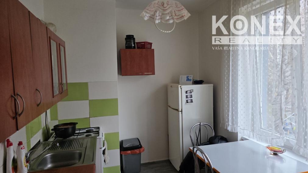 ID-3555 Veľký 2-izbový byt na predaj – Trebišov