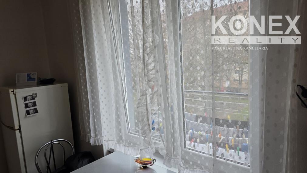 ID-3555 Veľký 2-izbový byt na predaj – Trebišov